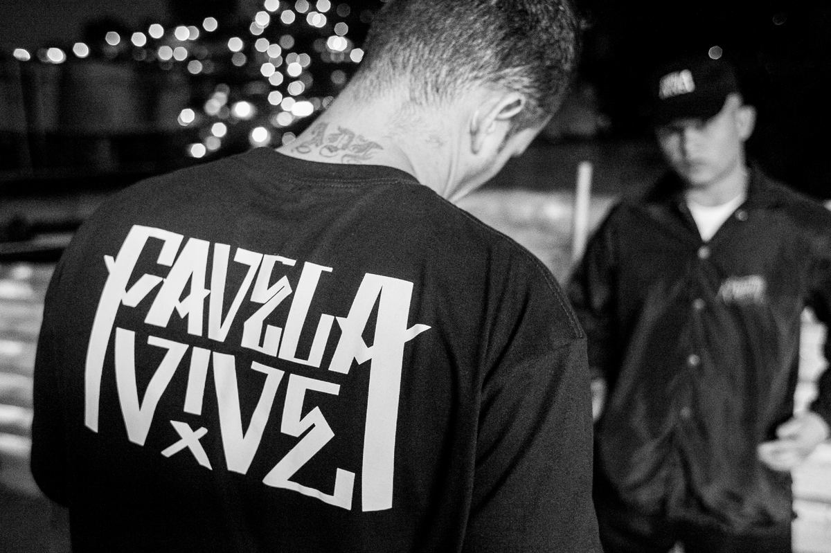 Rexpeita colabora com projeto 'Favela Vive' do trio de rap ADL | STREETWEAR BRASIL